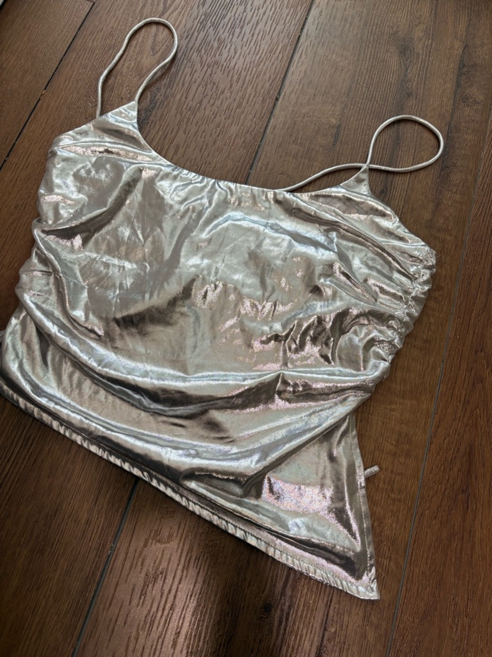 NWT superdown Lexie Metallic Halter Top Silver Medium Ruched Lace Back - Picture 5 of 7
